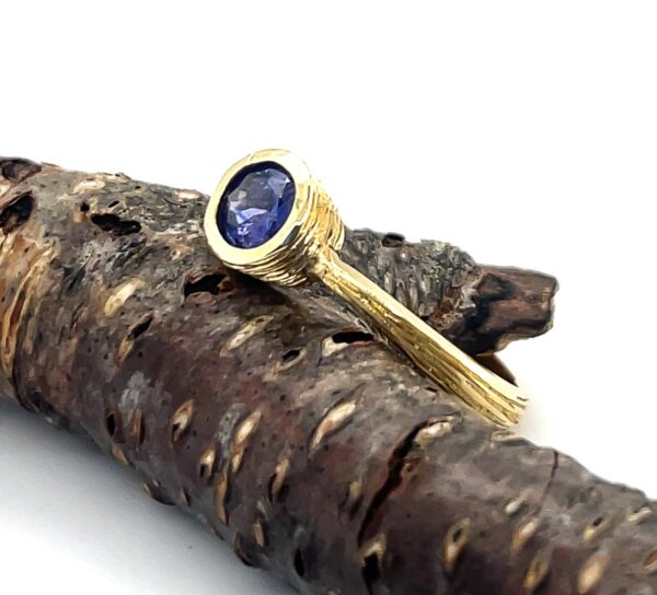 Purple Sapphire Ring - Image 2