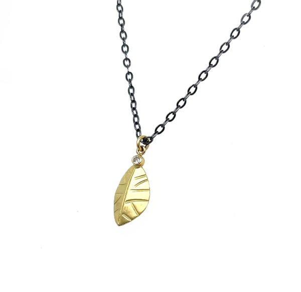 LEAF WITH DIAMOND NECKLACE - Image 2