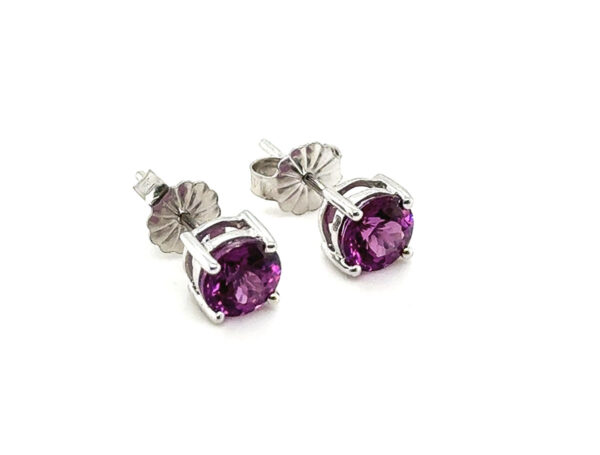 GARNET STUD EARRINGS